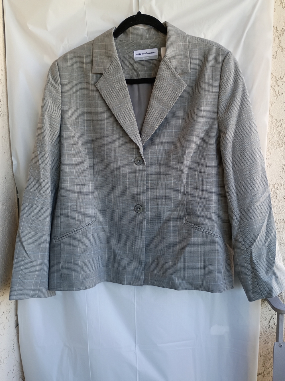 Alfred Dunner Gray Plaid Petite Blazer Jacket Size 14P Shoulder Pads